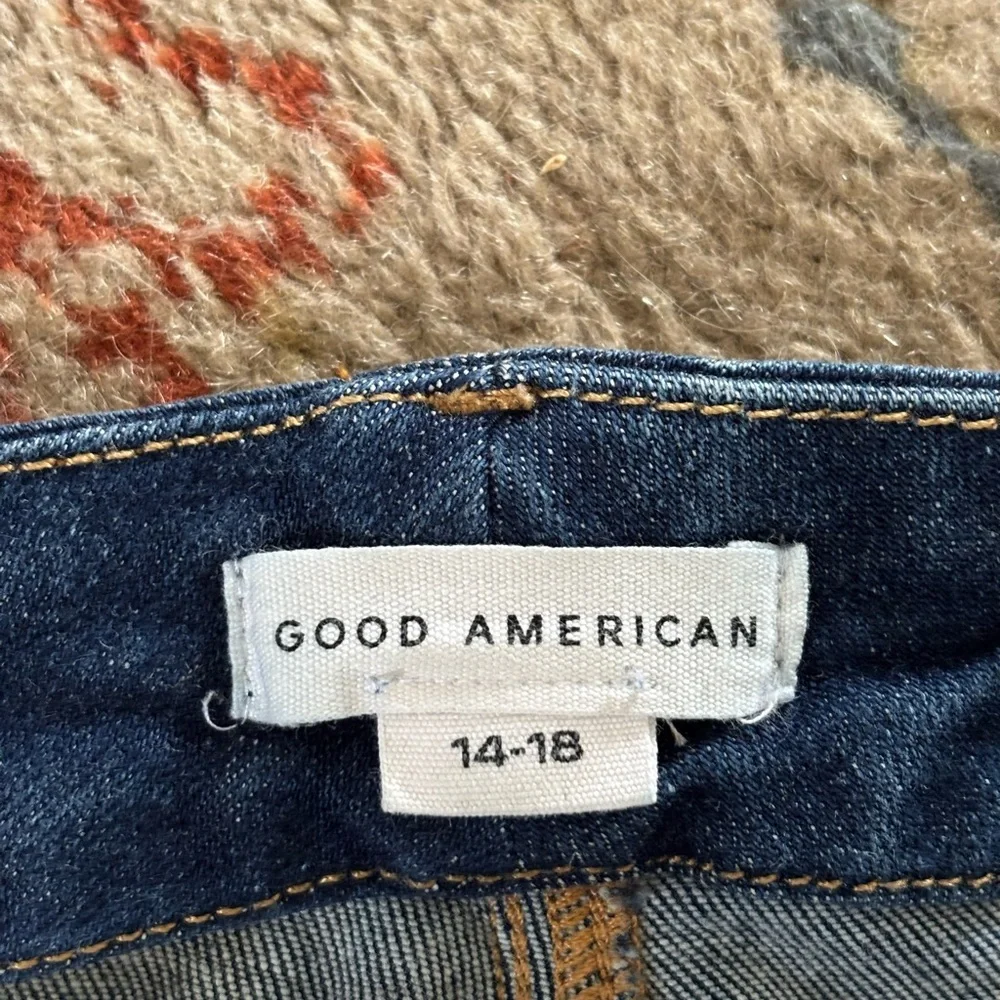 Good American Always Fits 14-18 High Rise Women's Straight-Leg Jeans - Picture 3 of 4